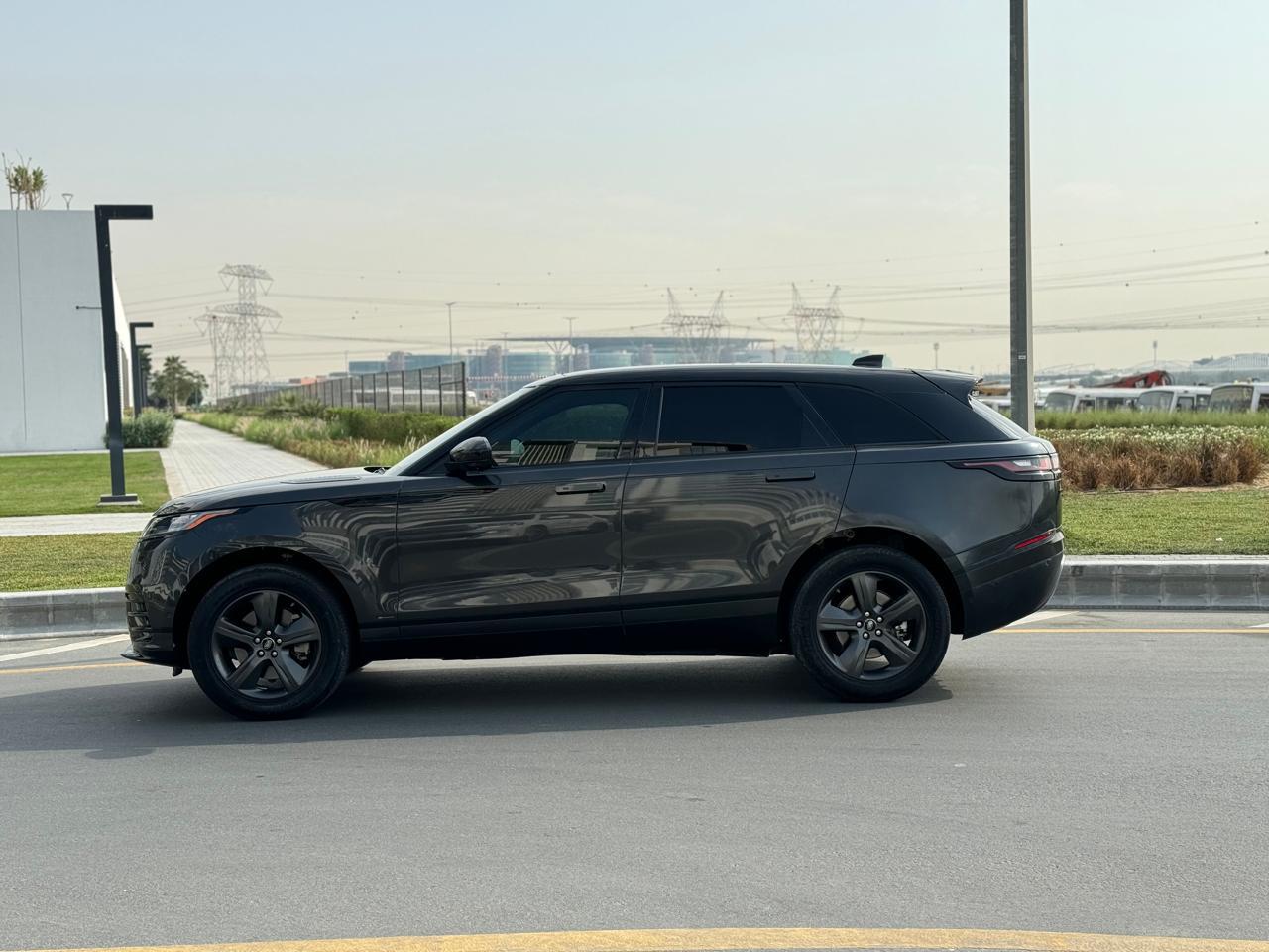 Range Rover Velar – Avant-Garde Luxury SUV