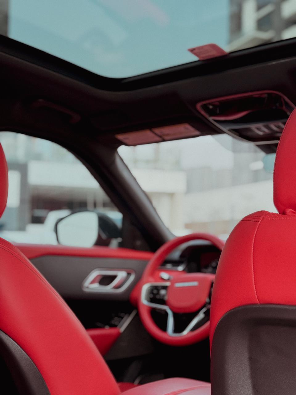 Range Rover Velar – Avant-Garde Luxury SUV