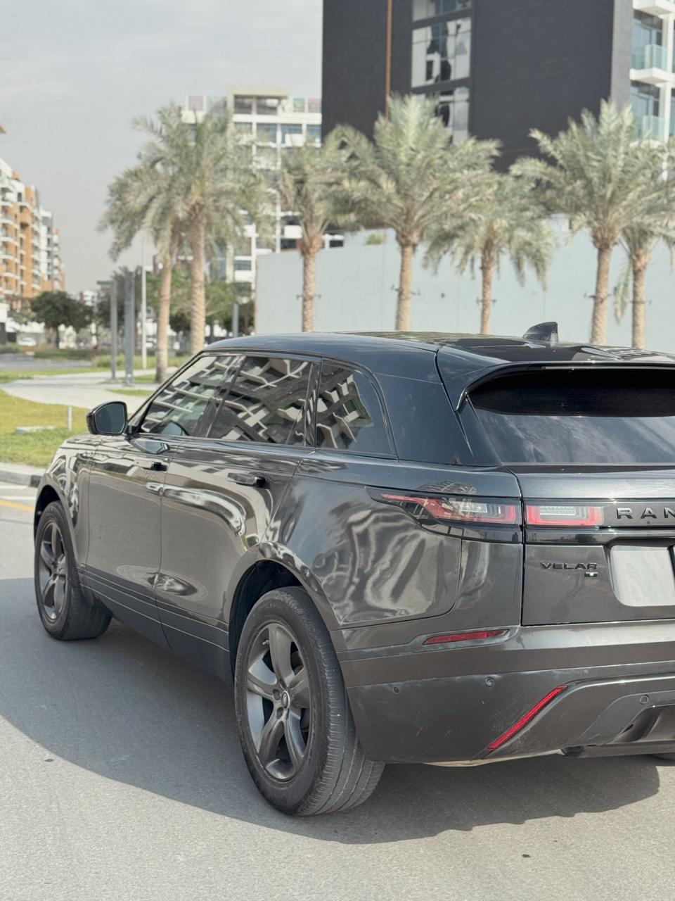 Range Rover Velar – Avant-Garde Luxury SUV