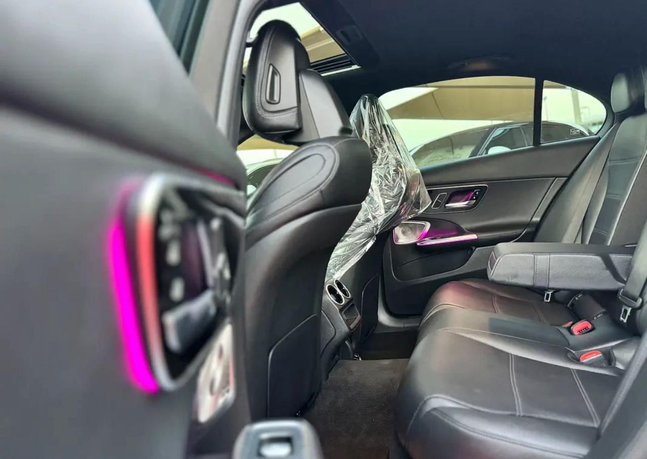Mercedes-Benz C300 Coupe – Premium Elegance & Dynamic Drive