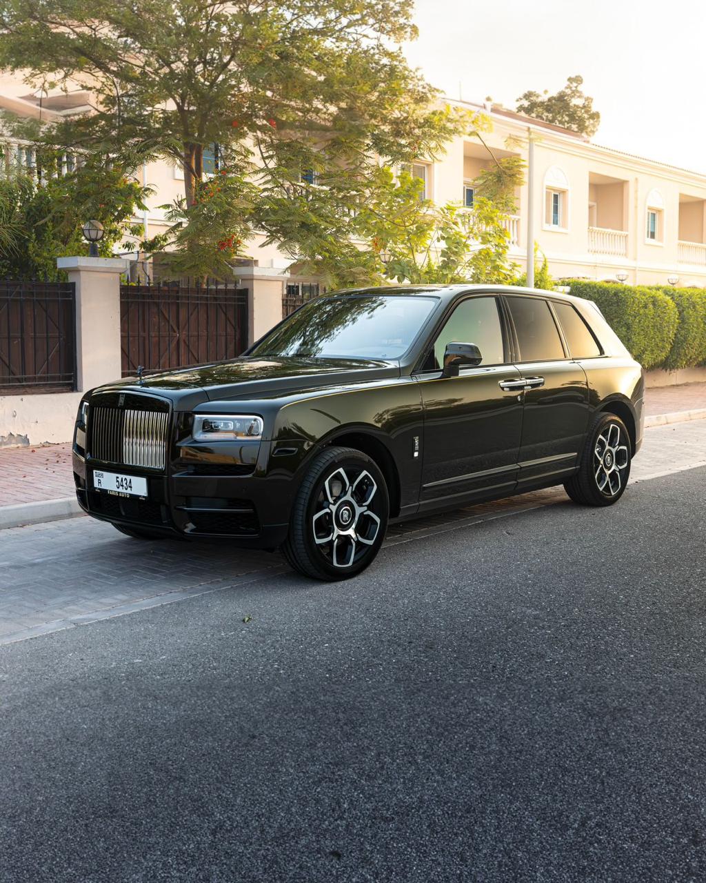 Rolls Royce Cullinan – Ultimate Luxury SUV
